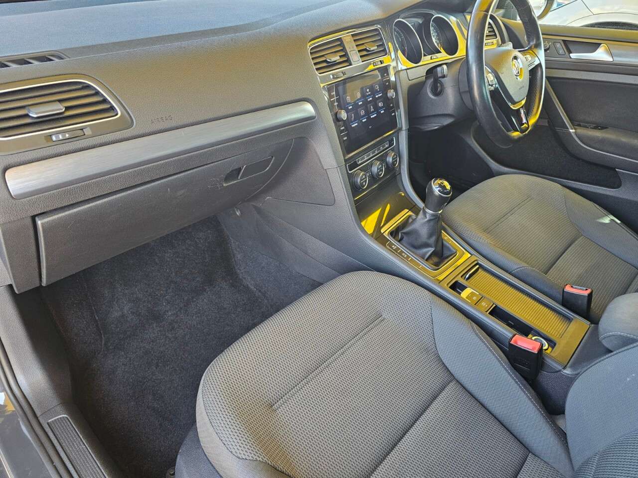 2019 VOLKSWAGEN GOLF 2019 VOLKSWAGEN GOLF