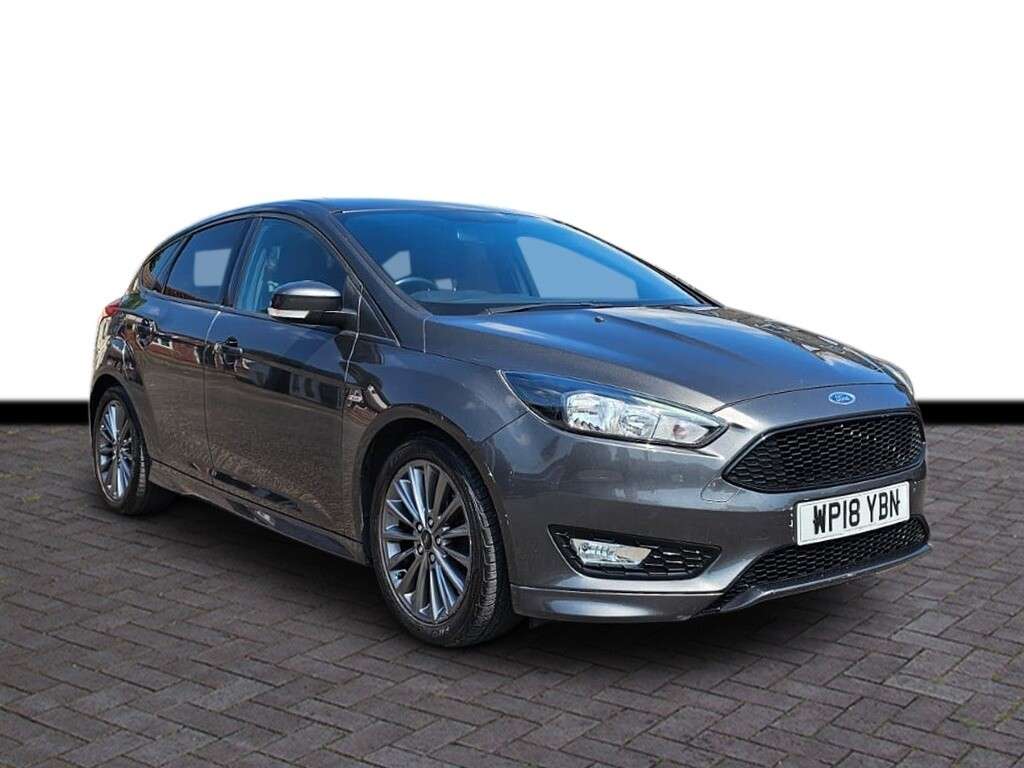 A 2018 FORD FOCUS 1.0T EcoBoost ST-Line Hatchback 5dr Petrol Manual Euro 6 (s/s) (140 ps) 6 m A 2018 FORD FOCUS 1.0T EcoBoost ST-Line Hatchback 5dr Petrol Manual Euro 6 (s/s) (140 ps) 6 m