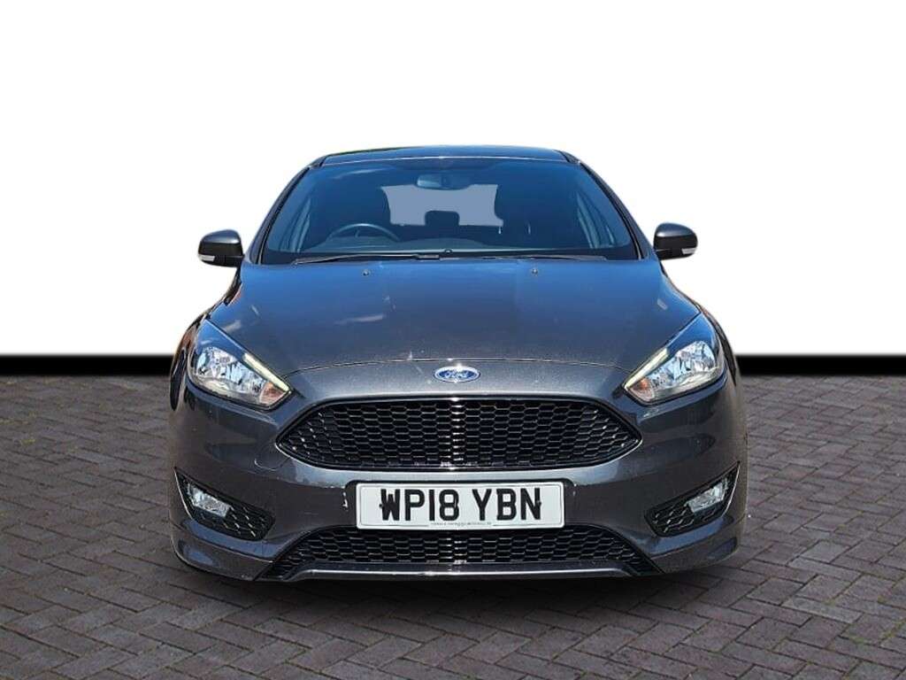 A 2018 FORD FOCUS 1.0T EcoBoost ST-Line Hatchback 5dr Petrol Manual Euro 6 (s/s) (140 ps) 6 m A 2018 FORD FOCUS 1.0T EcoBoost ST-Line Hatchback 5dr Petrol Manual Euro 6 (s/s) (140 ps) 6 m