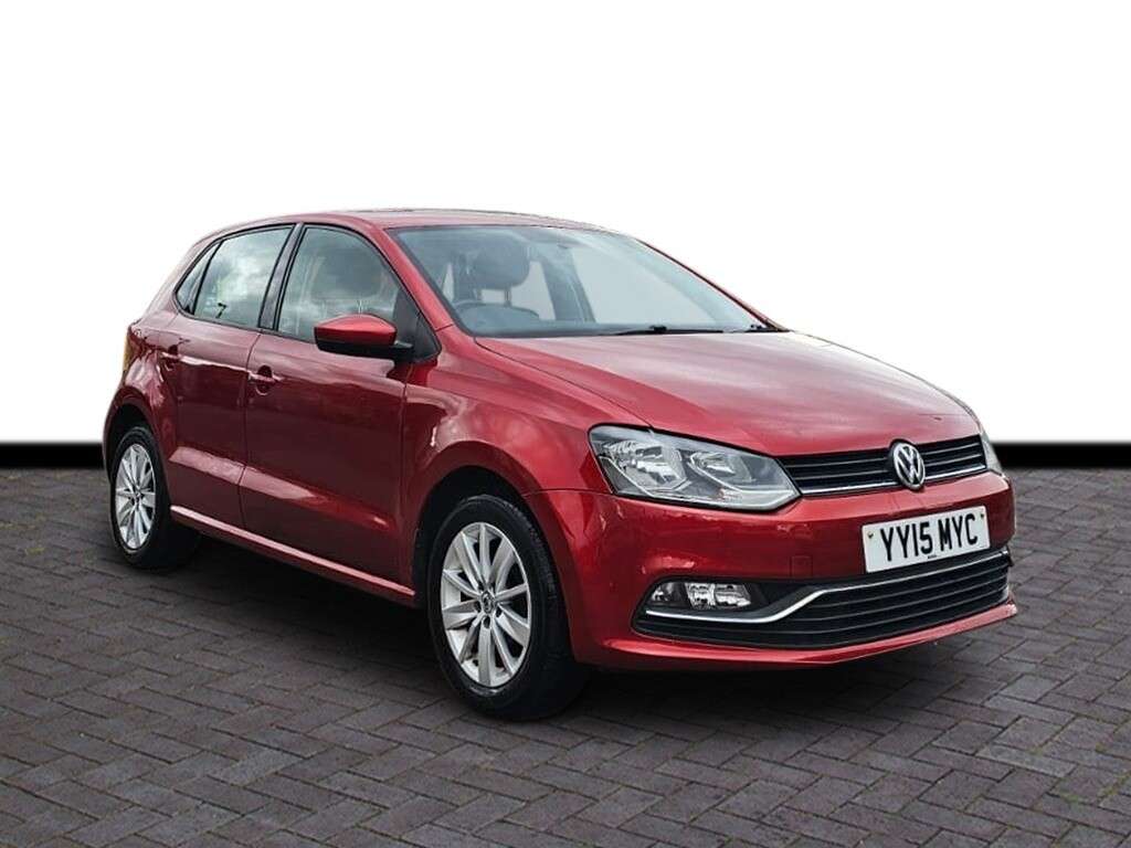 A 2015 VOLKSWAGEN POLO 1.2 TSI BlueMotion Tech SE Hatchback 5dr Petrol Manual Euro 6 (s/s) (90 ps) A 2015 VOLKSWAGEN POLO 1.2 TSI BlueMotion Tech SE Hatchback 5dr Petrol Manual Euro 6 (s/s) (90 ps)