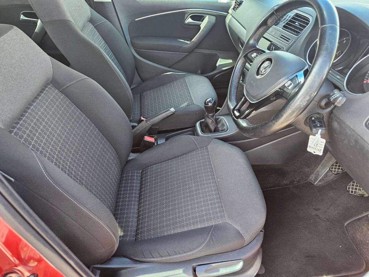 2015 VOLKSWAGEN POLO 2015 VOLKSWAGEN POLO