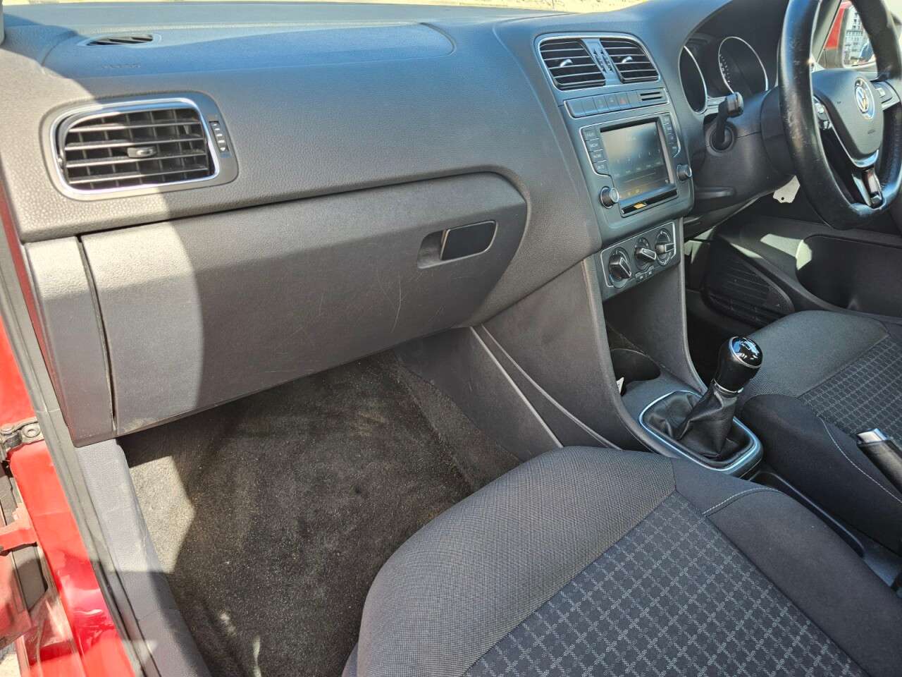 2015 VOLKSWAGEN POLO 2015 VOLKSWAGEN POLO