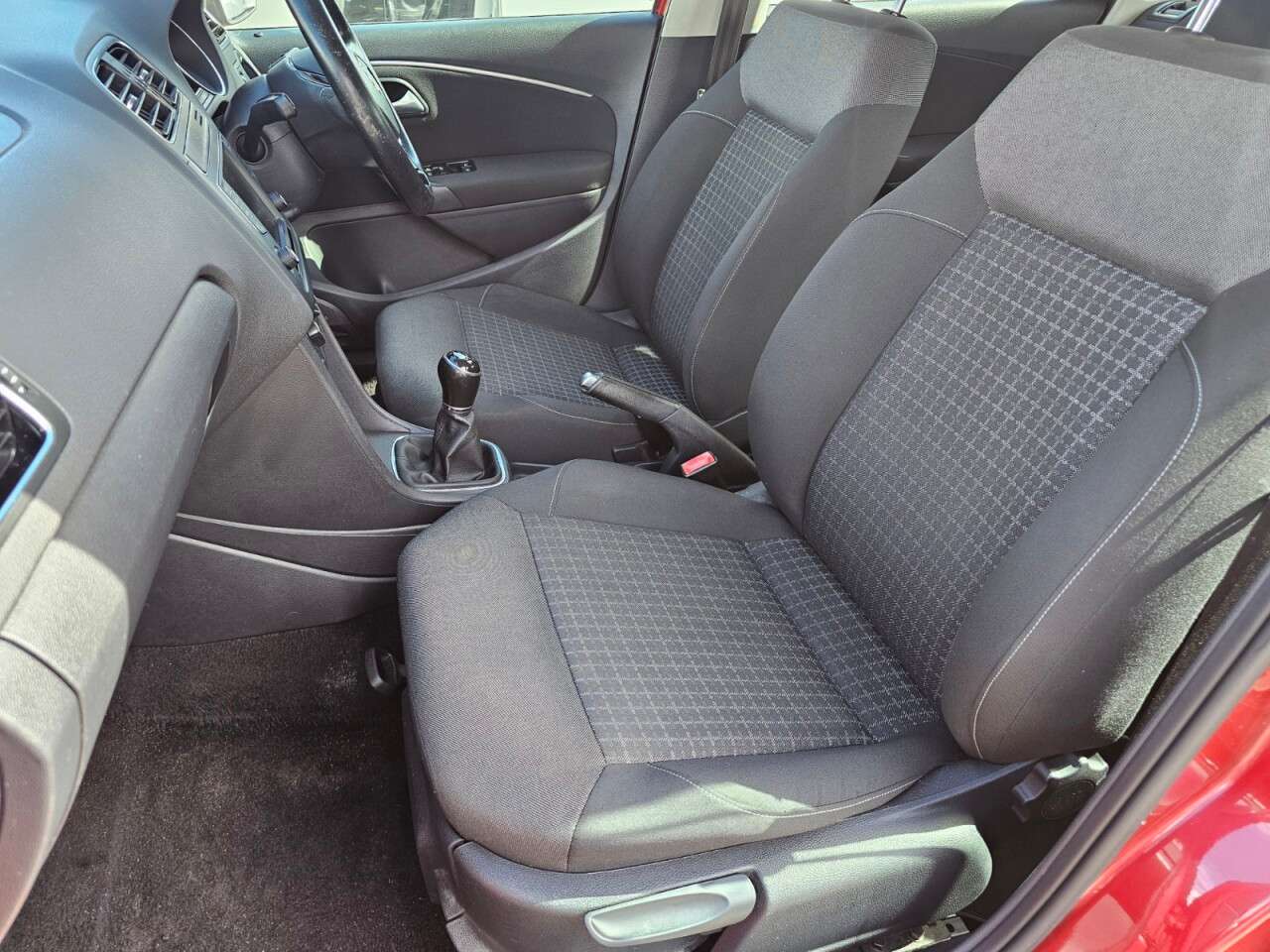 2015 VOLKSWAGEN POLO 2015 VOLKSWAGEN POLO