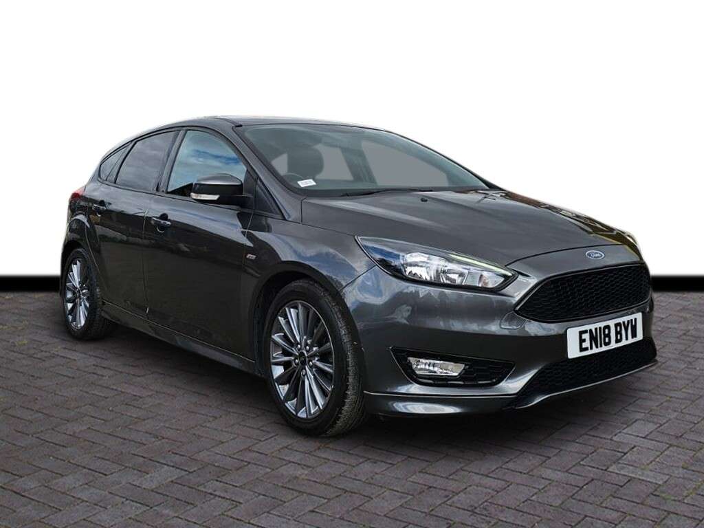 A 2018 FORD FOCUS 1.0T EcoBoost ST-Line Hatchback 5dr Petrol Manual Euro 6 (s/s) (140 ps) 6 m A 2018 FORD FOCUS 1.0T EcoBoost ST-Line Hatchback 5dr Petrol Manual Euro 6 (s/s) (140 ps) 6 m