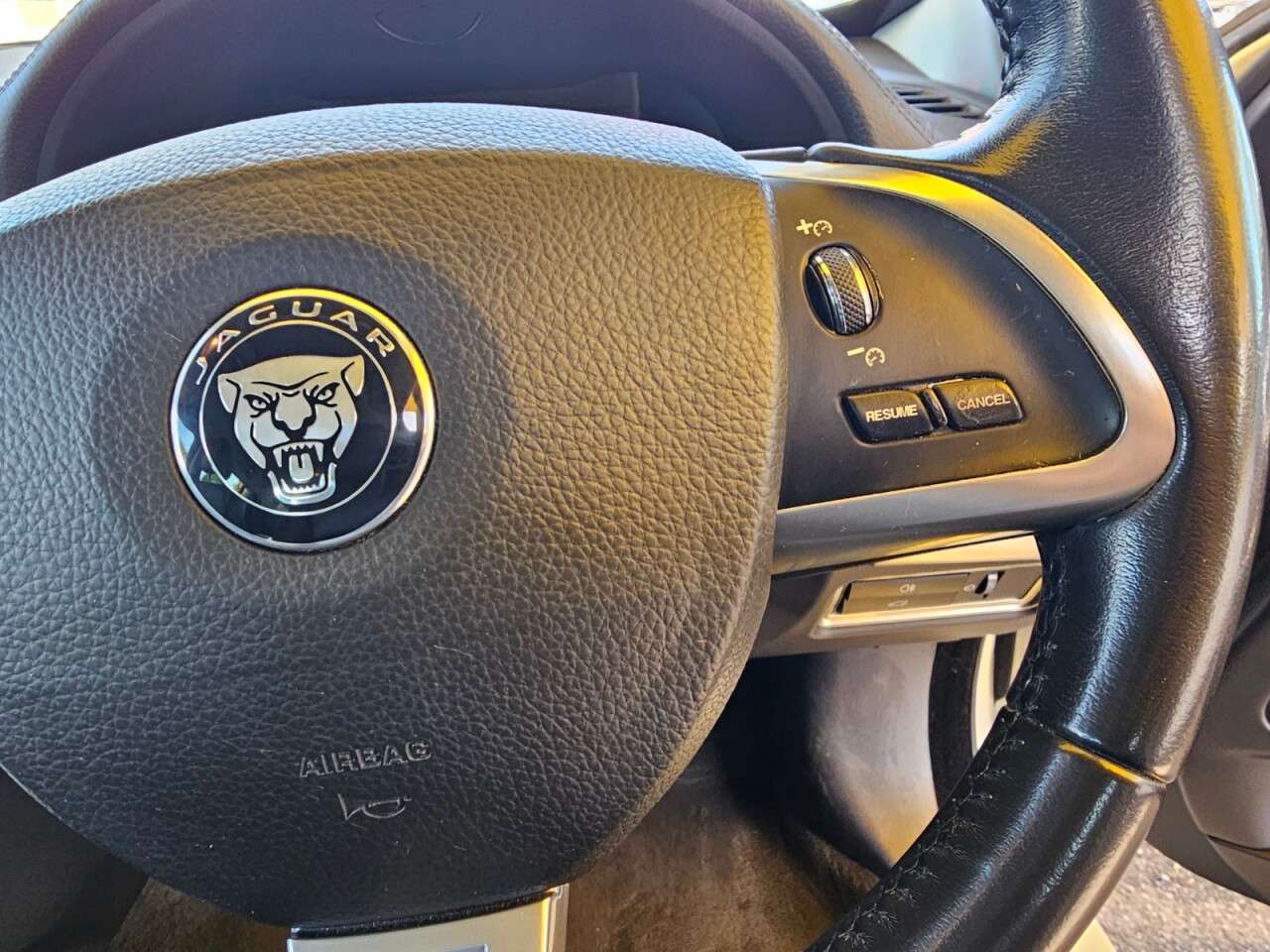 2014 JAGUAR XF 2014 JAGUAR XF