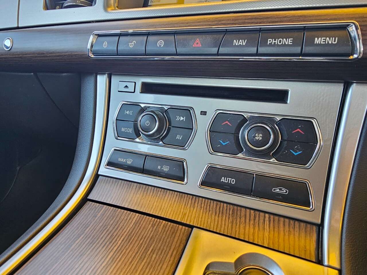 2014 JAGUAR XF 2014 JAGUAR XF