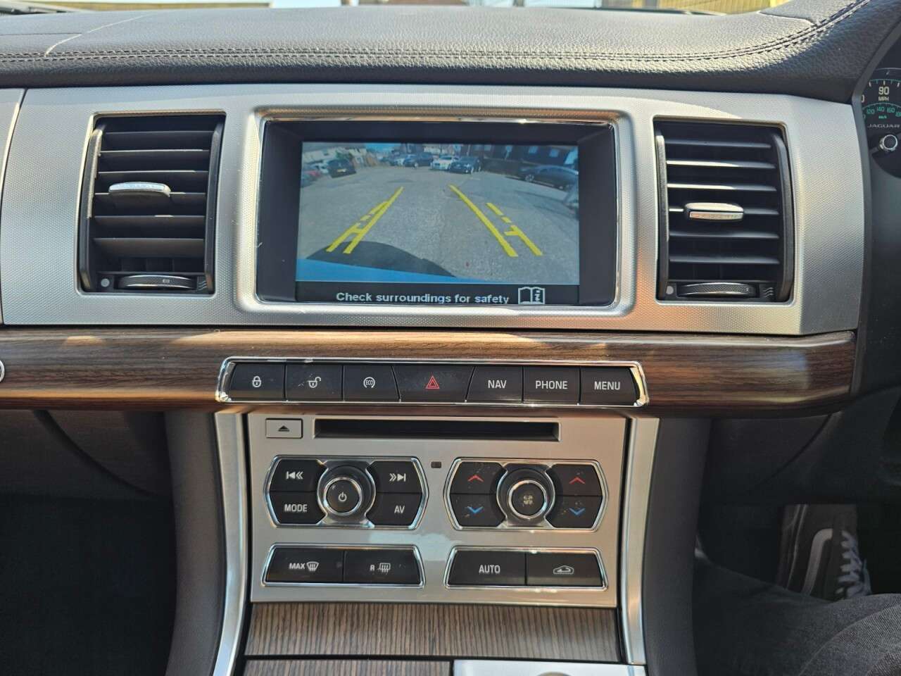 2014 JAGUAR XF 2014 JAGUAR XF