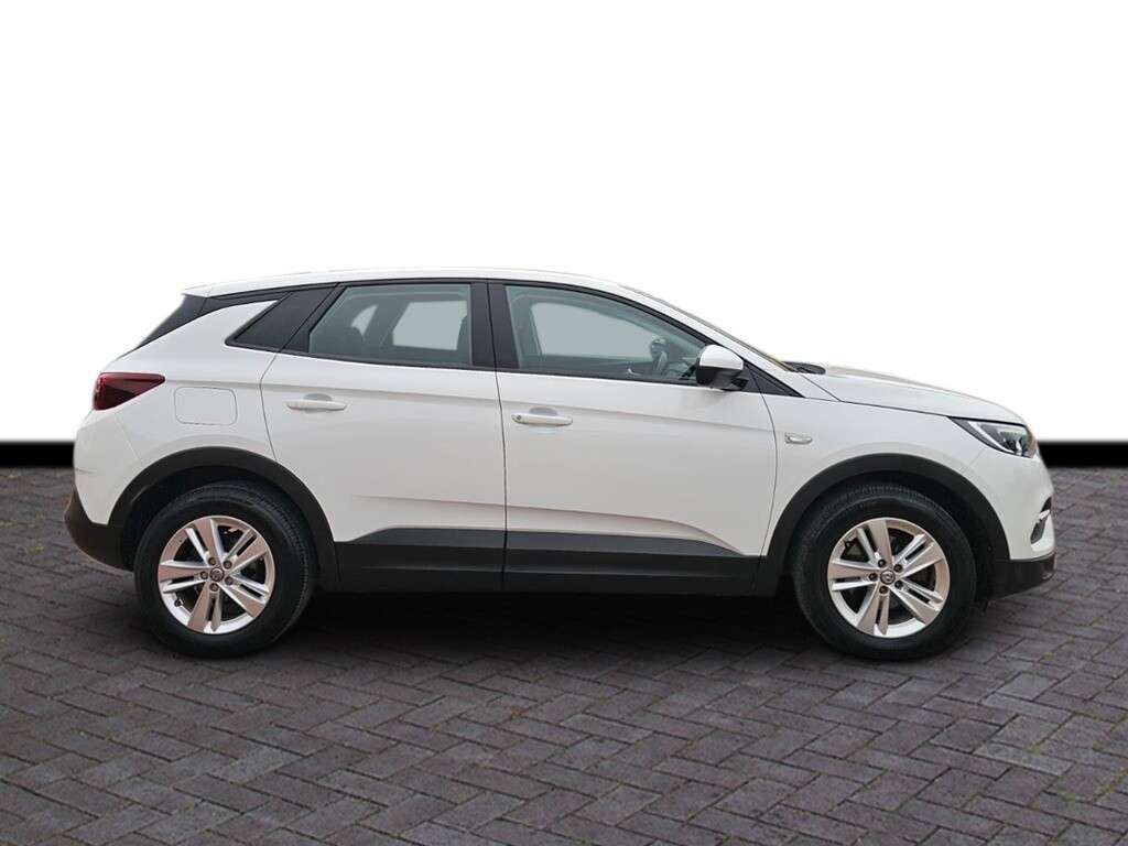 A 2018 VAUXHALL GRANDLAND X 1.2 Turbo SE SUV 5dr Petrol Manual Euro 6 (s/s) (130 ps) 6 months warranty, A 2018 VAUXHALL GRANDLAND X 1.2 Turbo SE SUV 5dr Petrol Manual Euro 6 (s/s) (130 ps) 6 months warranty,