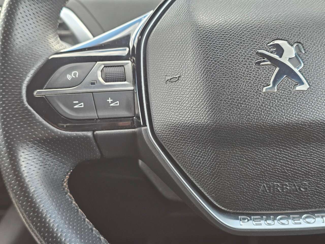 2018 PEUGEOT 3008 2018 PEUGEOT 3008