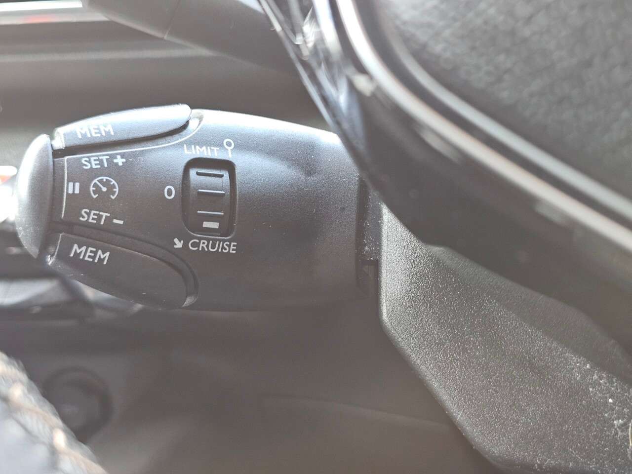 2018 PEUGEOT 3008 2018 PEUGEOT 3008