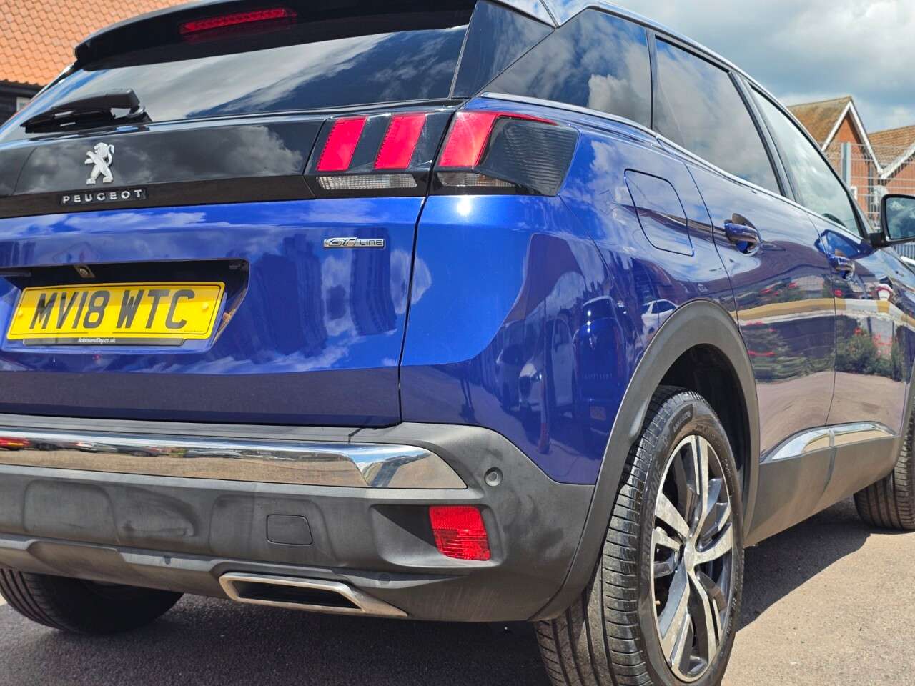 2018 PEUGEOT 3008 2018 PEUGEOT 3008