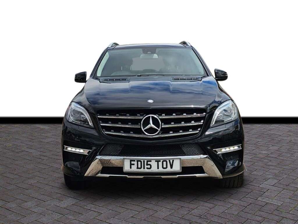 A 2015 MERCEDES-BENZ M-CLASS 2.1 ML250 BlueTEC AMG Line SUV 5dr Diesel G-Tronic 4WD Euro 6 (s/s) (204 ps A 2015 MERCEDES-BENZ M-CLASS 2.1 ML250 BlueTEC AMG Line SUV 5dr Diesel G-Tronic 4WD Euro 6 (s/s) (204 ps