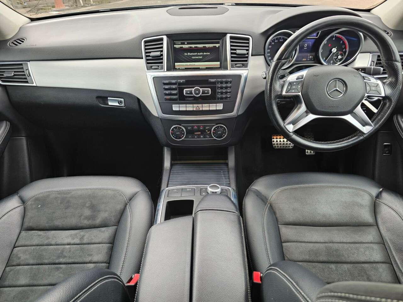 A 2015 MERCEDES-BENZ M-CLASS 2.1 ML250 BlueTEC AMG Line SUV 5dr Diesel G-Tronic 4WD Euro 6 (s/s) (204 ps A 2015 MERCEDES-BENZ M-CLASS 2.1 ML250 BlueTEC AMG Line SUV 5dr Diesel G-Tronic 4WD Euro 6 (s/s) (204 ps