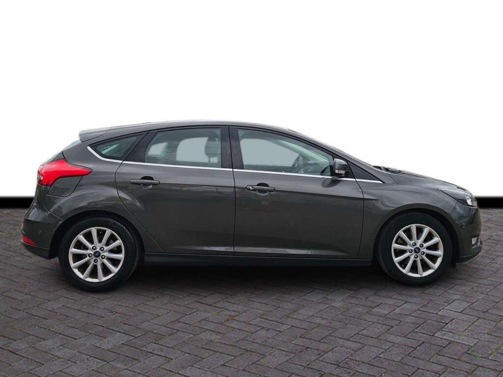 A 2015 FORD FOCUS 1.5T EcoBoost Titanium Hatchback 5dr Petrol Manual Euro 6 (s/s) (150 ps) 6 A 2015 FORD FOCUS 1.5T EcoBoost Titanium Hatchback 5dr Petrol Manual Euro 6 (s/s) (150 ps) 6