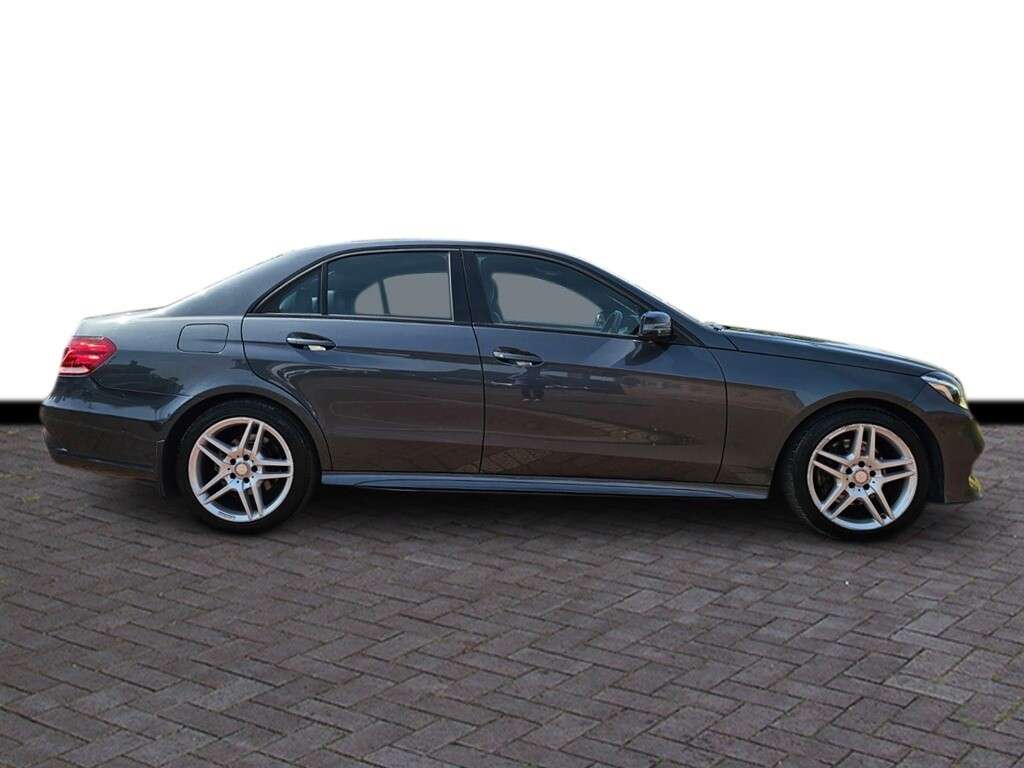 A 2015 MERCEDES-BENZ E-CLASS 2.1 E250 CDI AMG Night Edition Saloon 4dr Diesel G-Tronic+ Euro 5 (s/s) (20 A 2015 MERCEDES-BENZ E-CLASS 2.1 E250 CDI AMG Night Edition Saloon 4dr Diesel G-Tronic+ Euro 5 (s/s) (20