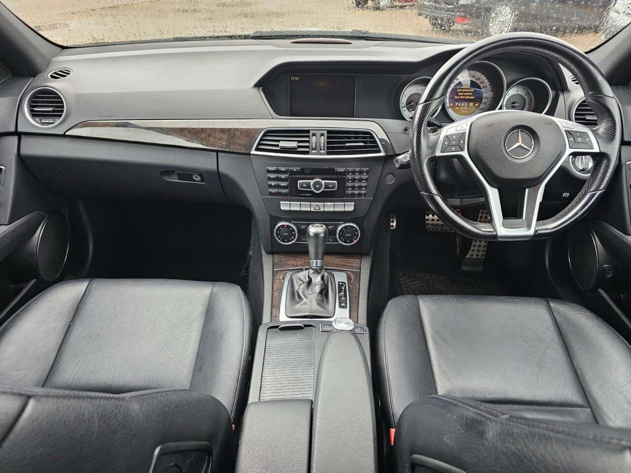 A 2011 MERCEDES-BENZ C-CLASS 2.1 C250 CDI BlueEfficiency Sport Edition 125 Estate 5dr Diesel G-Tronic+ E A 2011 MERCEDES-BENZ C-CLASS 2.1 C250 CDI BlueEfficiency Sport Edition 125 Estate 5dr Diesel G-Tronic+ E