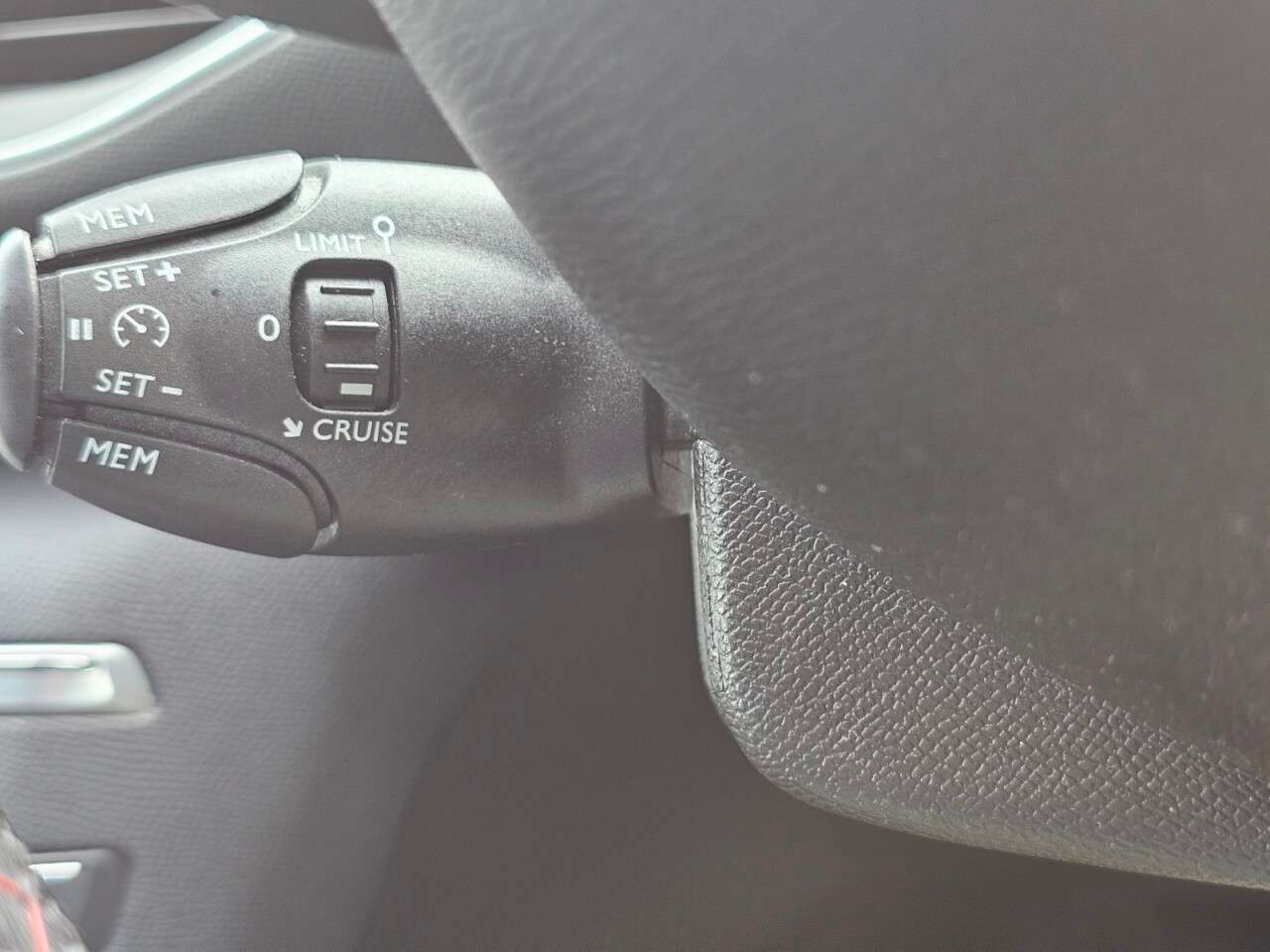 2019 PEUGEOT 308 2019 PEUGEOT 308