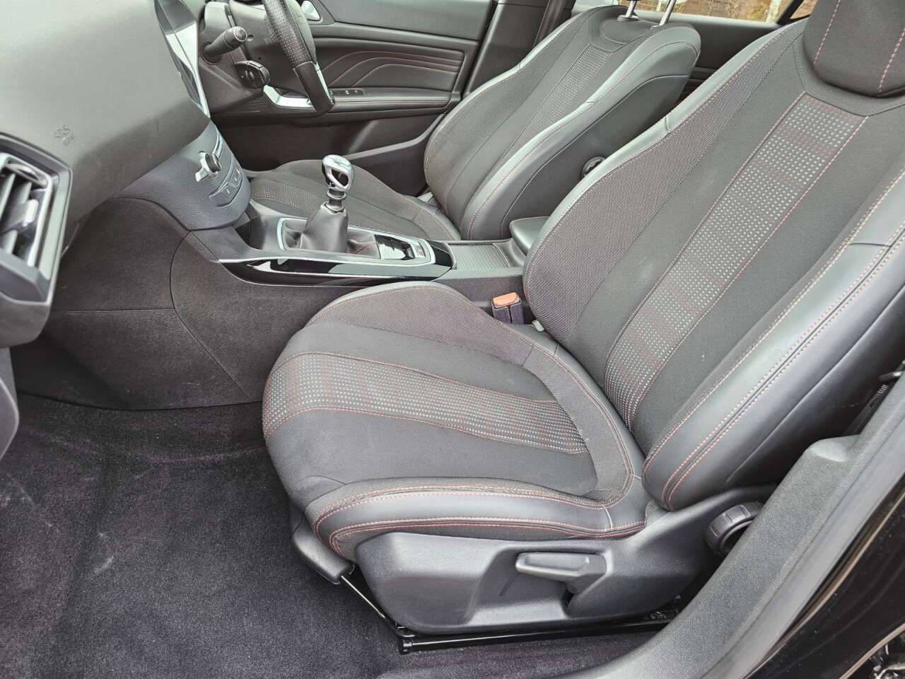 2019 PEUGEOT 308 2019 PEUGEOT 308