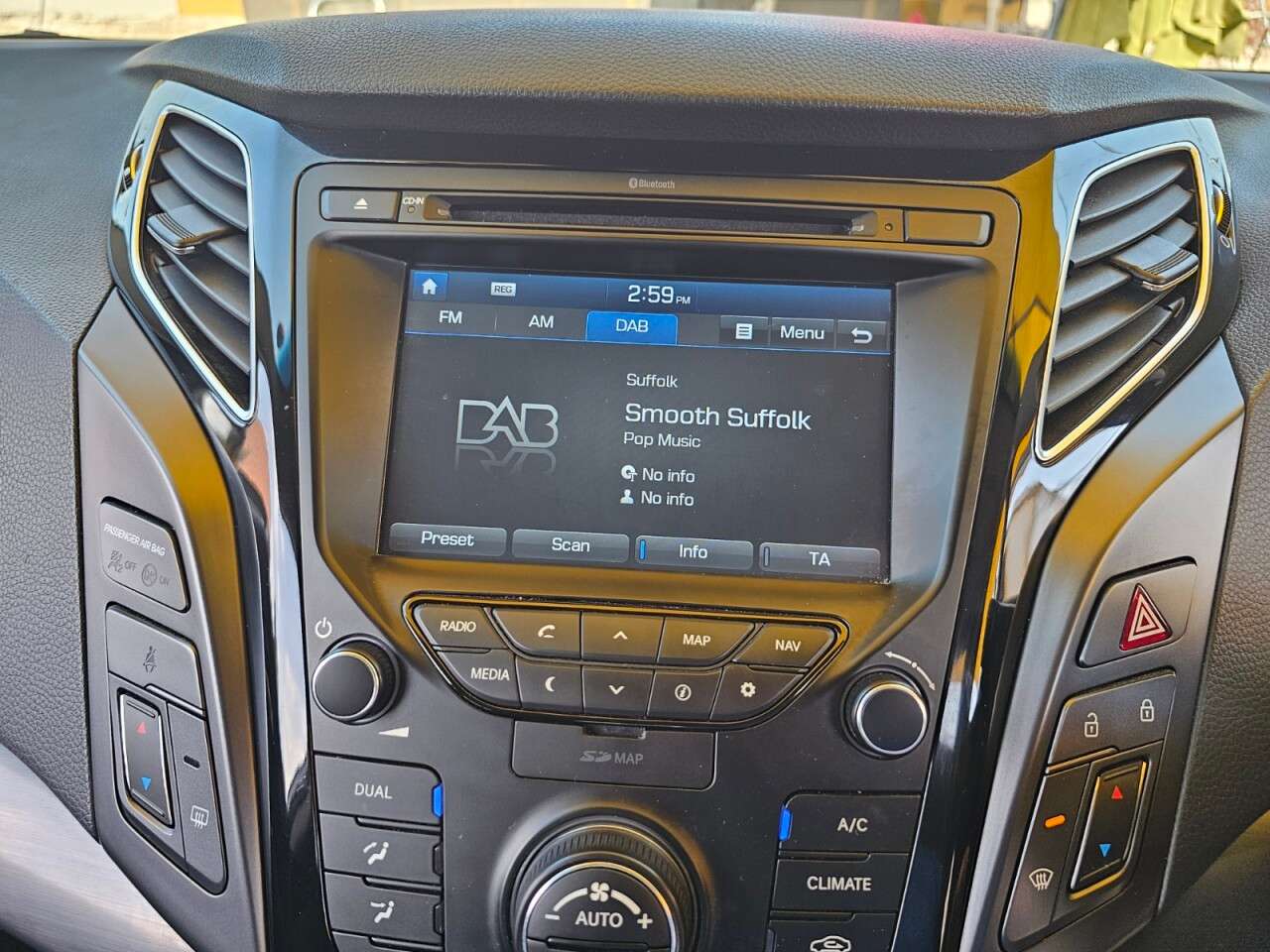 2015 HYUNDAI I40 2015 HYUNDAI I40