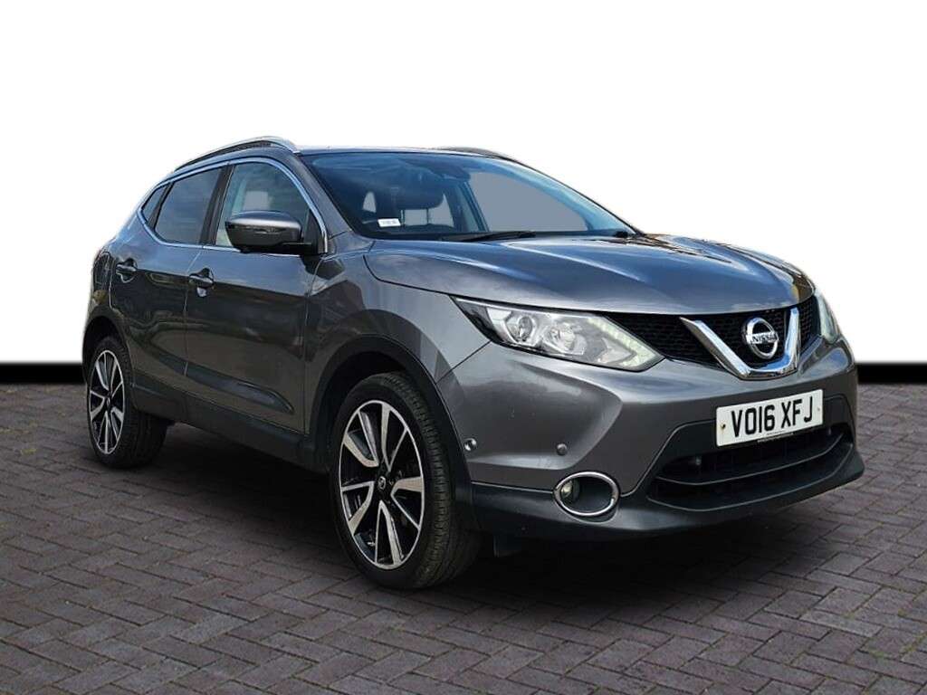 A 2016 NISSAN QASHQAI 1.5 dCi Tekna SUV 5dr Diesel Manual 2WD Euro 6 (s/s) (110 ps) 6 months warr A 2016 NISSAN QASHQAI 1.5 dCi Tekna SUV 5dr Diesel Manual 2WD Euro 6 (s/s) (110 ps) 6 months warr
