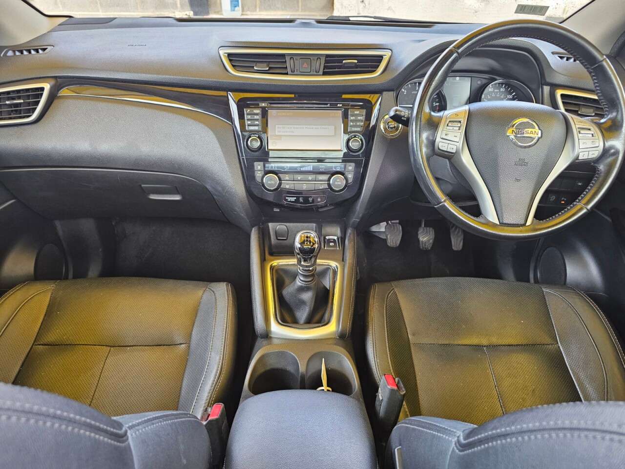 A 2016 NISSAN QASHQAI 1.5 dCi Tekna SUV 5dr Diesel Manual 2WD Euro 6 (s/s) (110 ps) 6 months warr A 2016 NISSAN QASHQAI 1.5 dCi Tekna SUV 5dr Diesel Manual 2WD Euro 6 (s/s) (110 ps) 6 months warr