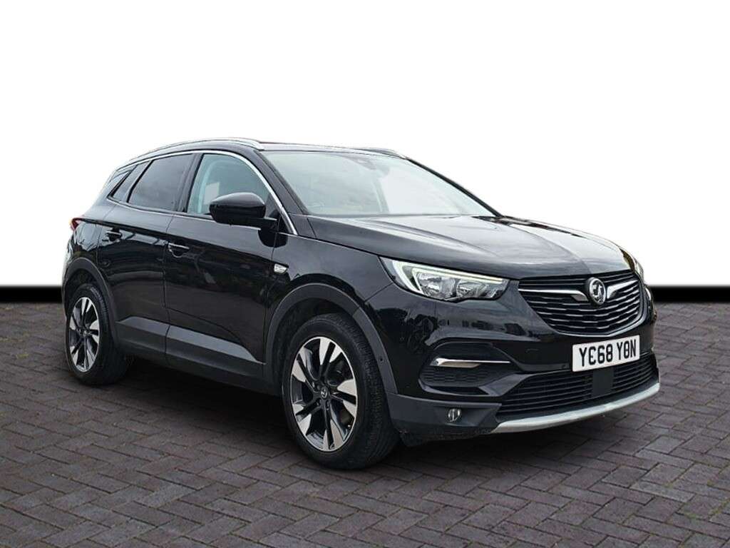 A 2018 VAUXHALL GRANDLAND X 1.2 Turbo Sport Nav SUV 5dr Petrol Manual Euro 6 (s/s) (130 ps) 6 months wa A 2018 VAUXHALL GRANDLAND X 1.2 Turbo Sport Nav SUV 5dr Petrol Manual Euro 6 (s/s) (130 ps) 6 months wa