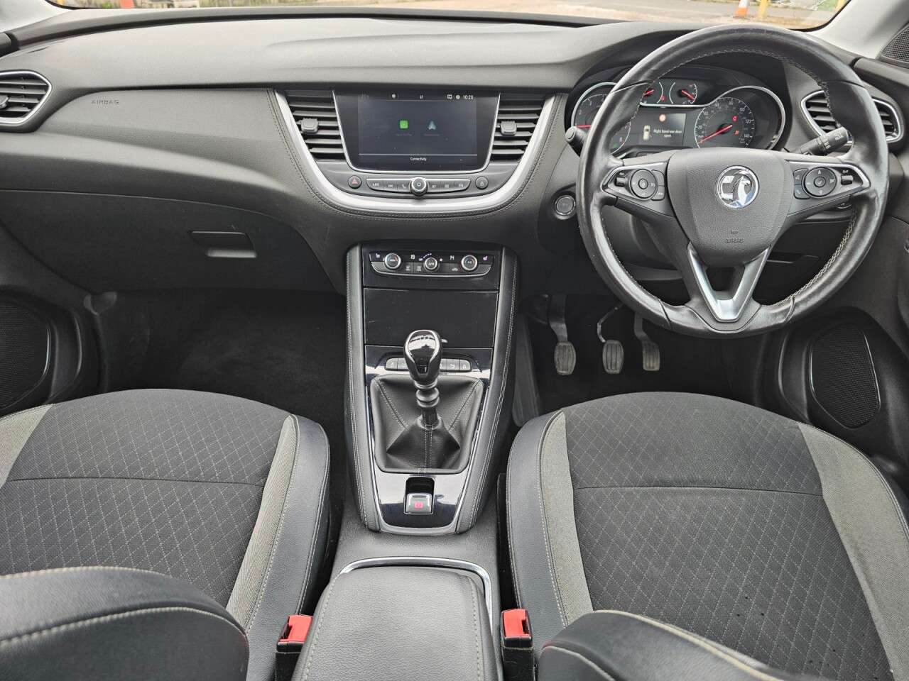 A 2018 VAUXHALL GRANDLAND X 1.2 Turbo Sport Nav SUV 5dr Petrol Manual Euro 6 (s/s) (130 ps) 6 months wa A 2018 VAUXHALL GRANDLAND X 1.2 Turbo Sport Nav SUV 5dr Petrol Manual Euro 6 (s/s) (130 ps) 6 months wa