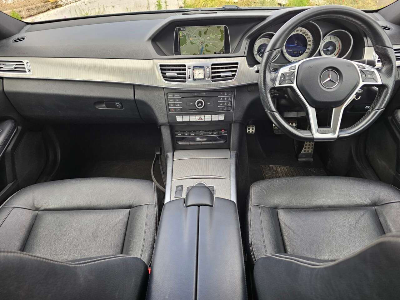 A 2015 MERCEDES-BENZ E-CLASS 2.1 E220 BlueTEC AMG Night Edition (Premium) Saloon 4dr Diesel G-Tronic+ Eu A 2015 MERCEDES-BENZ E-CLASS 2.1 E220 BlueTEC AMG Night Edition (Premium) Saloon 4dr Diesel G-Tronic+ Eu