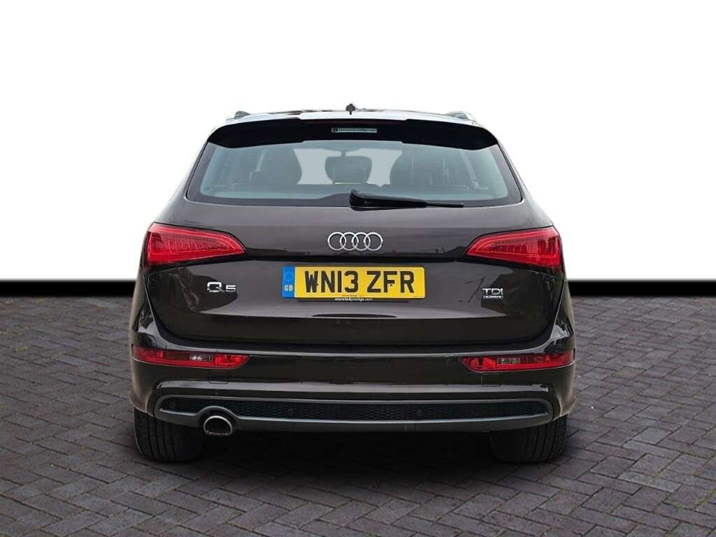 2013 AUDI Q5 2013 AUDI Q5