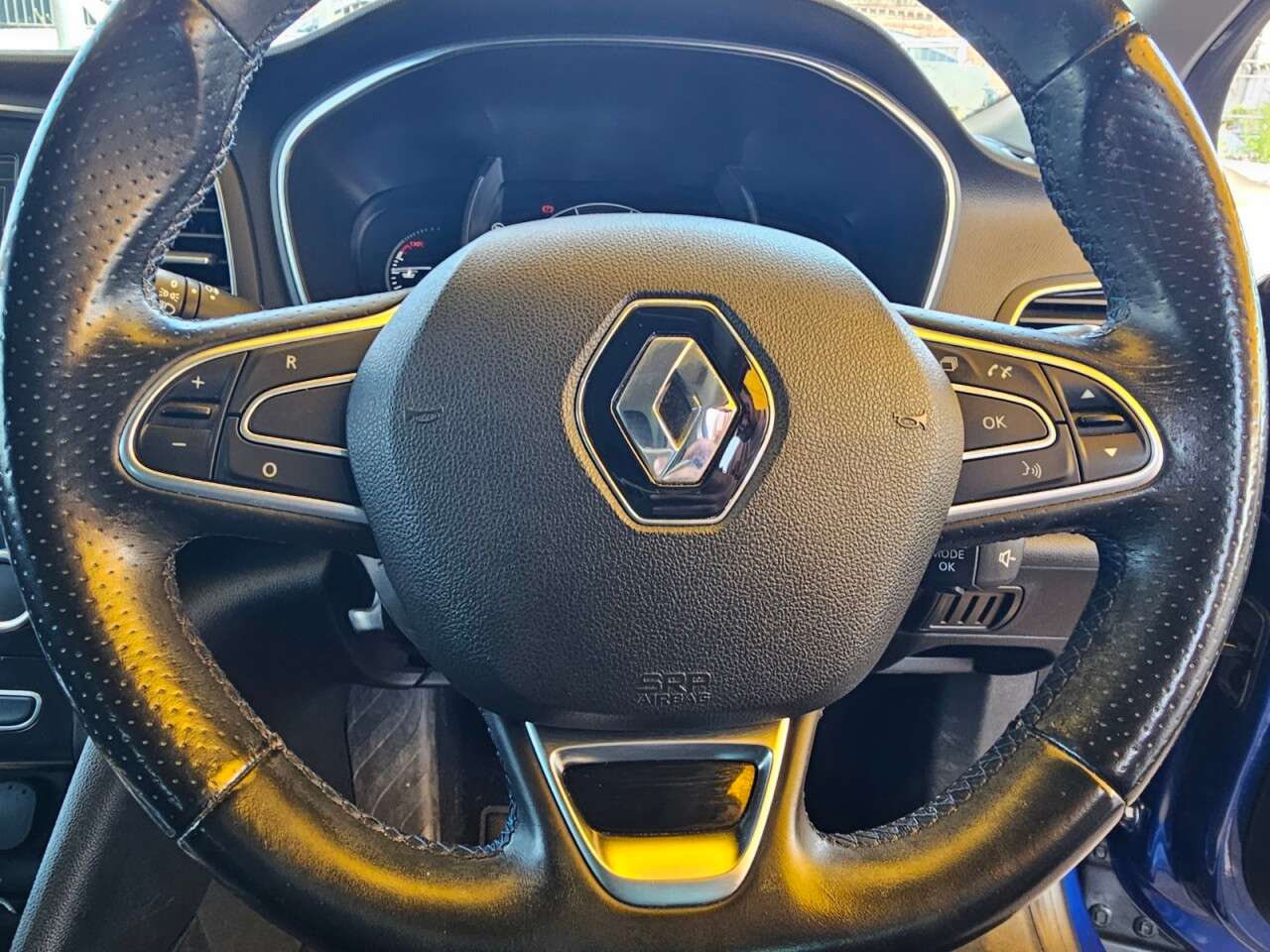 2017 RENAULT MEGANE 2017 RENAULT MEGANE