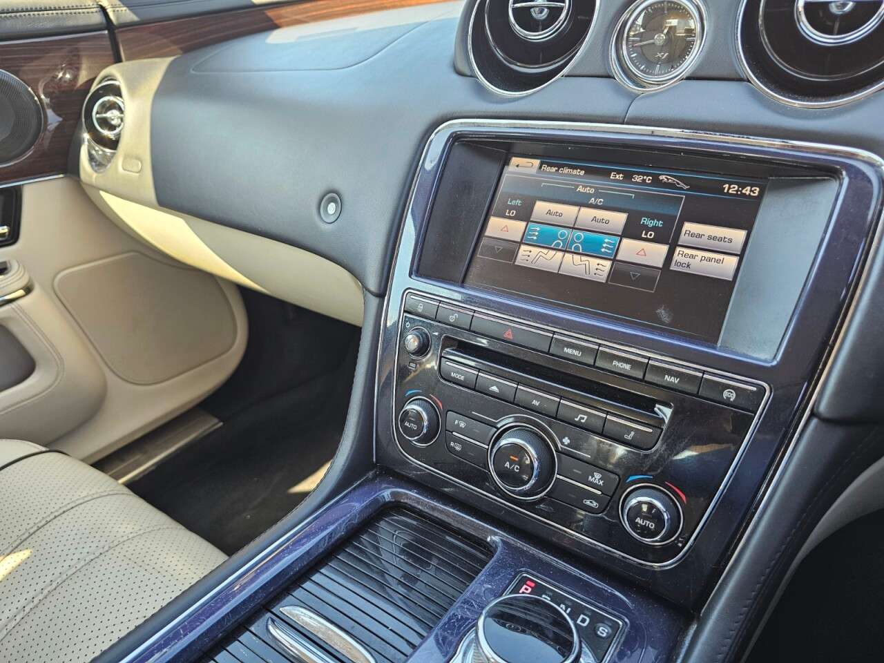 2013 JAGUAR XJ 2013 JAGUAR XJ