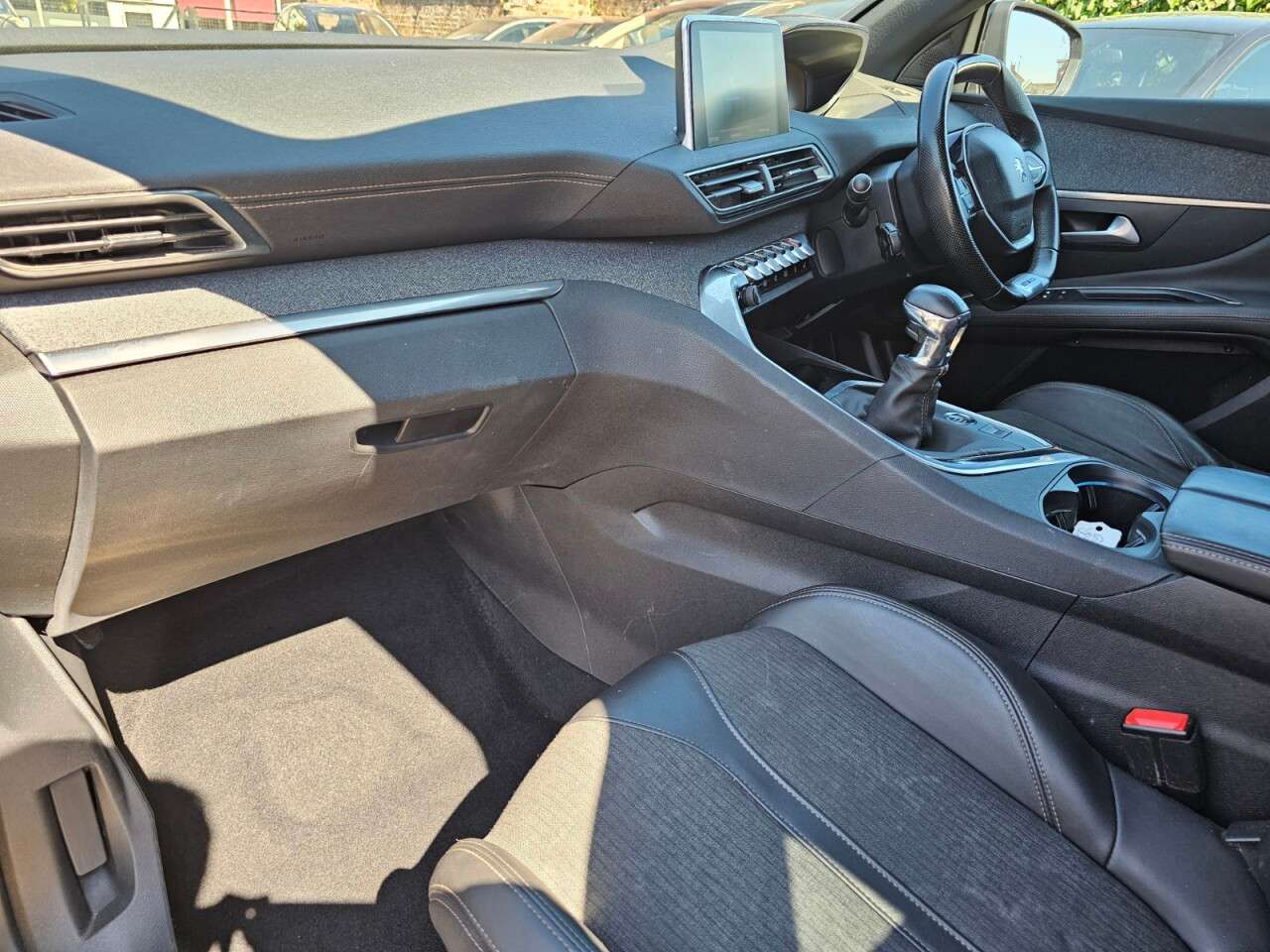 2019 PEUGEOT 3008 2019 PEUGEOT 3008