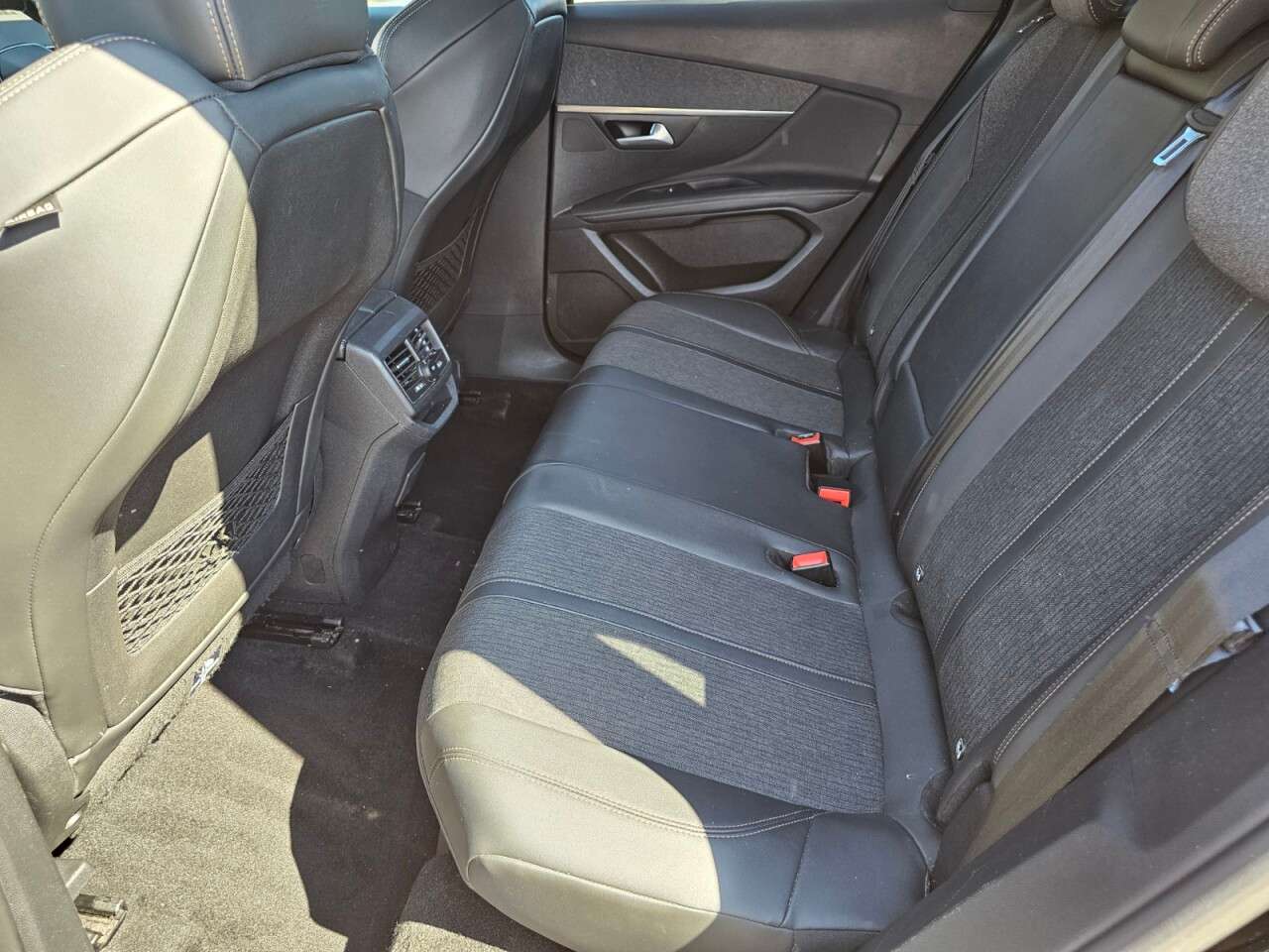 2019 PEUGEOT 3008 2019 PEUGEOT 3008