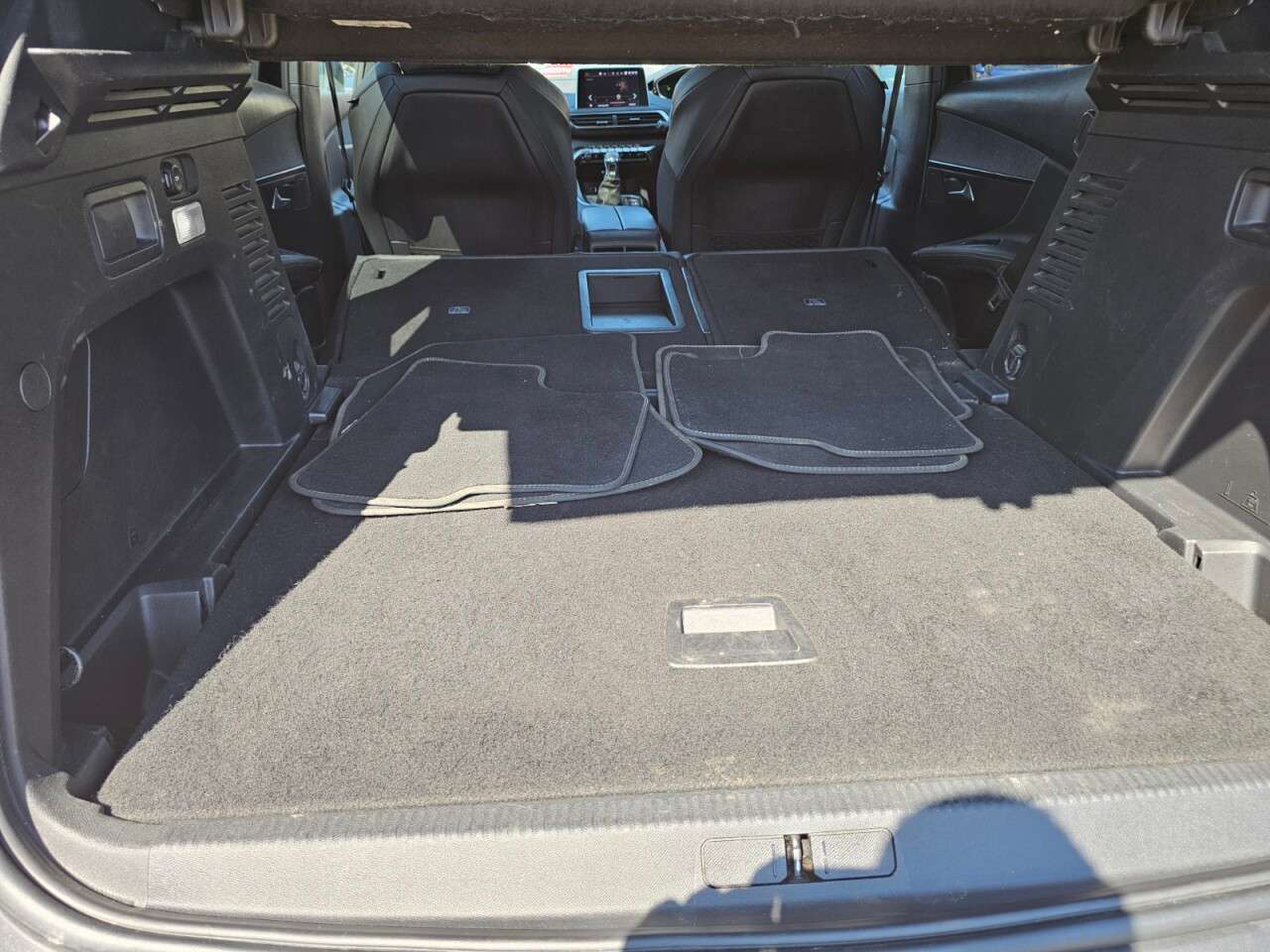 2019 PEUGEOT 3008 2019 PEUGEOT 3008