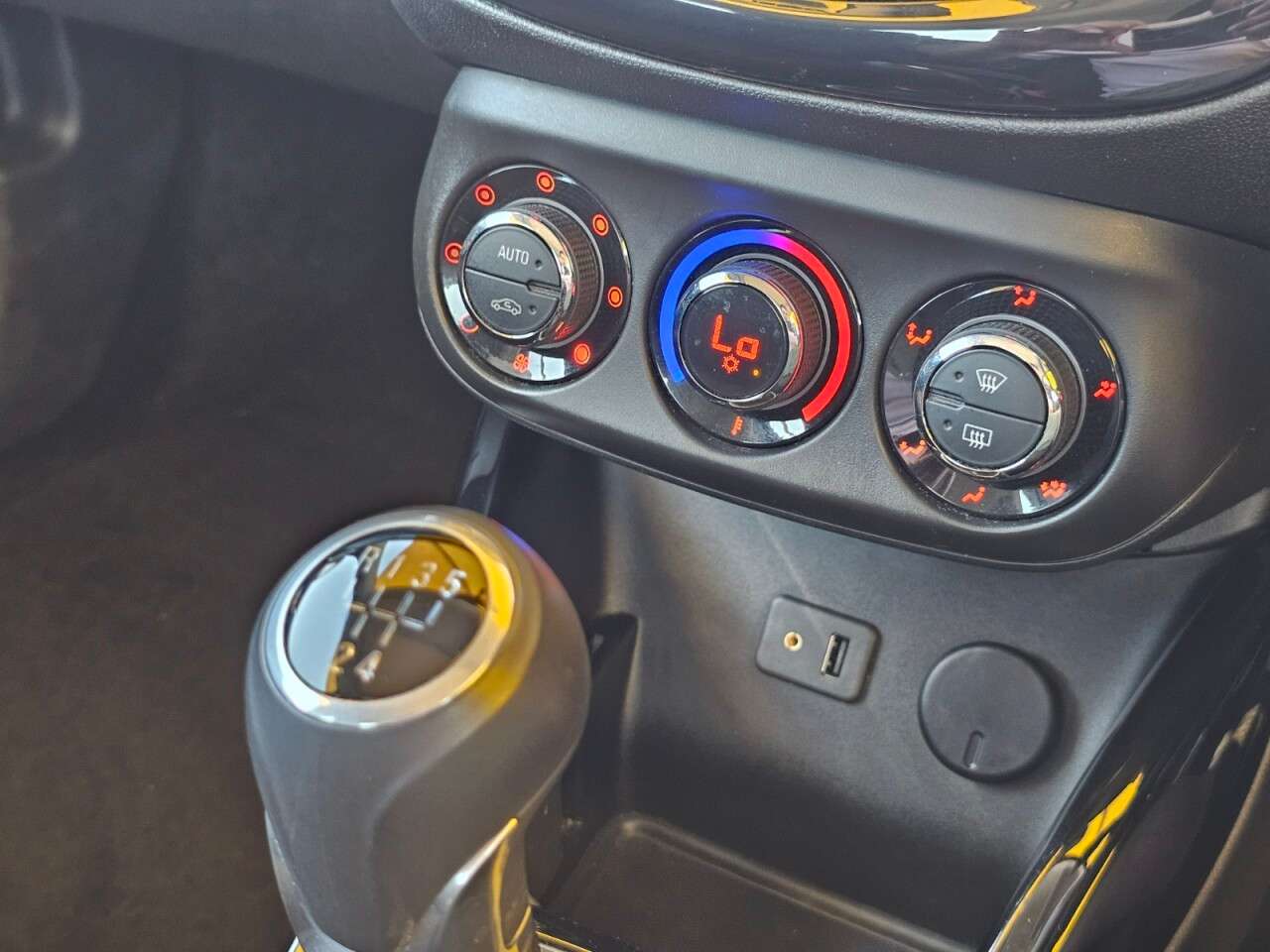 2015 VAUXHALL ADAM 2015 VAUXHALL ADAM