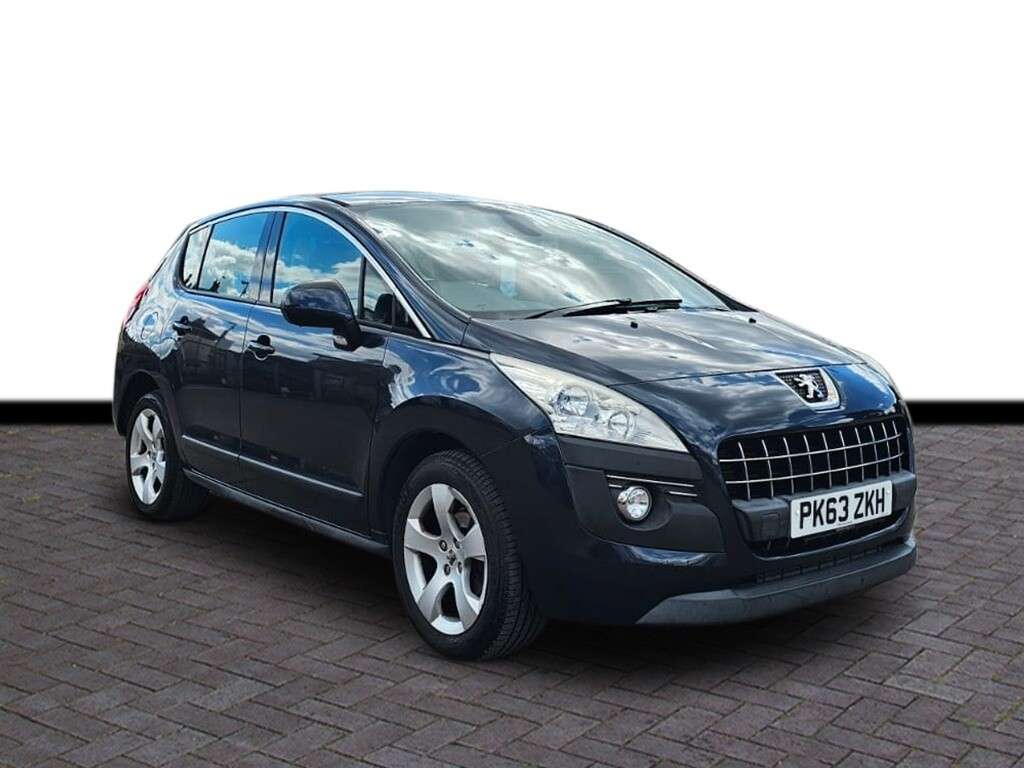 A 2013 PEUGEOT 3008 1.6 e-HDi Active SUV 5dr Diesel EGC Euro 5 (s/s) (115 ps) 6 M warranty £100 A 2013 PEUGEOT 3008 1.6 e-HDi Active SUV 5dr Diesel EGC Euro 5 (s/s) (115 ps) 6 M warranty £100