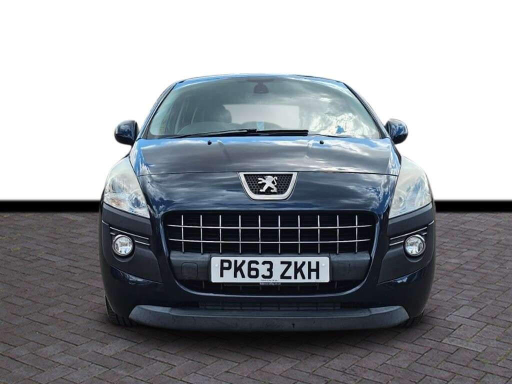 A 2013 PEUGEOT 3008 1.6 e-HDi Active SUV 5dr Diesel EGC Euro 5 (s/s) (115 ps) 6 M warranty £100 A 2013 PEUGEOT 3008 1.6 e-HDi Active SUV 5dr Diesel EGC Euro 5 (s/s) (115 ps) 6 M warranty £100