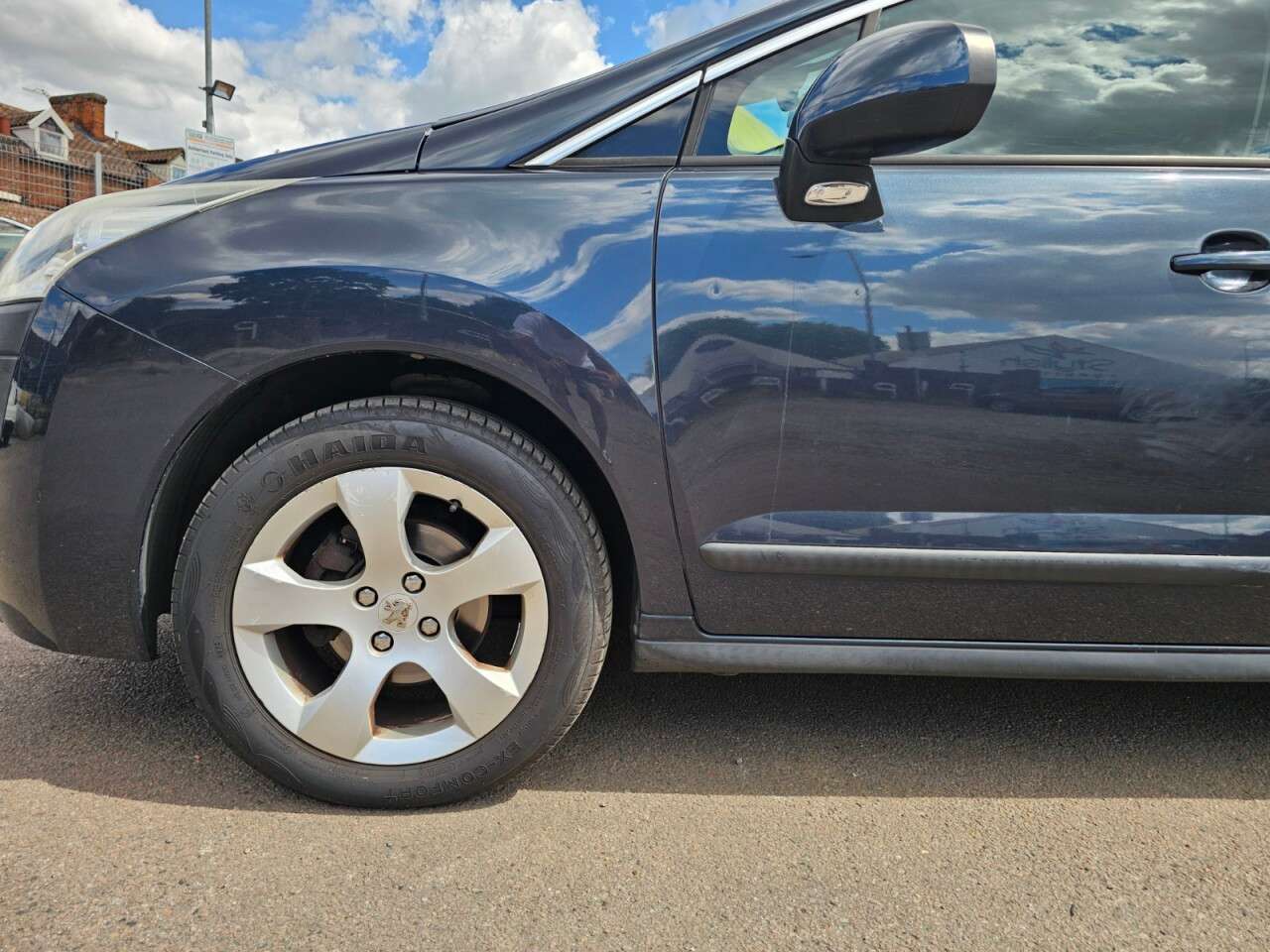 2013 PEUGEOT 3008 2013 PEUGEOT 3008