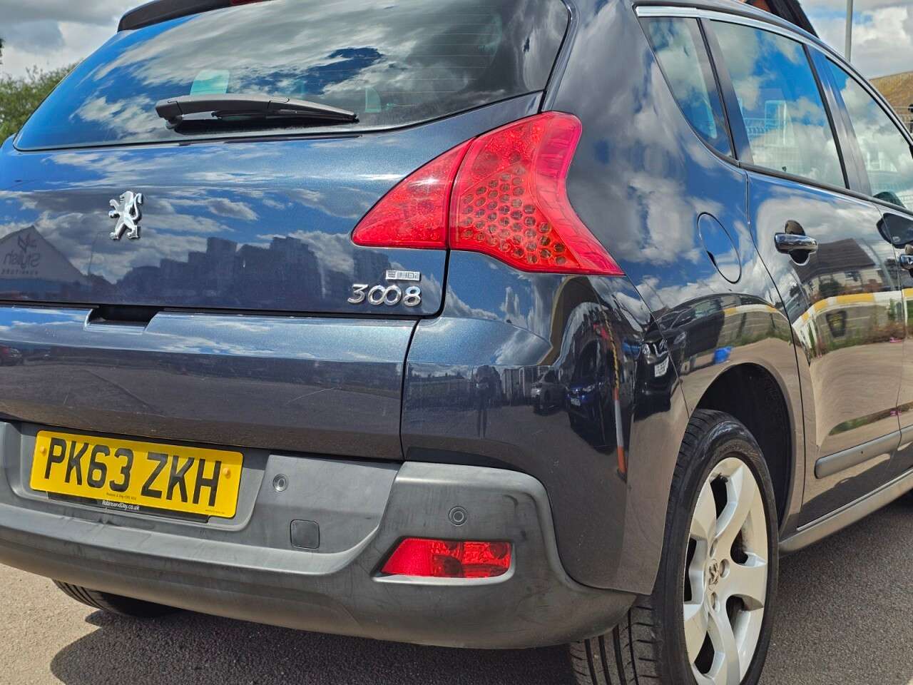 2013 PEUGEOT 3008 2013 PEUGEOT 3008