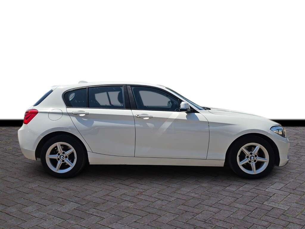 A 2017 BMW 1 SERIES 1.5 116d SE Hatchback 5dr Diesel Manual Euro 6 (s/s) (116 ps) 6 months warr A 2017 BMW 1 SERIES 1.5 116d SE Hatchback 5dr Diesel Manual Euro 6 (s/s) (116 ps) 6 months warr