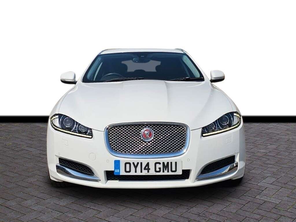 A 2014 JAGUAR XF 3.0d V6 Premium Luxury Sportbrake 5dr Diesel Auto Euro 5 (s/s) (240 ps) 6 M A 2014 JAGUAR XF 3.0d V6 Premium Luxury Sportbrake 5dr Diesel Auto Euro 5 (s/s) (240 ps) 6 M