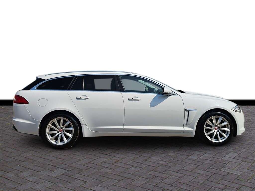 A 2014 JAGUAR XF 3.0d V6 Premium Luxury Sportbrake 5dr Diesel Auto Euro 5 (s/s) (240 ps) 6 M A 2014 JAGUAR XF 3.0d V6 Premium Luxury Sportbrake 5dr Diesel Auto Euro 5 (s/s) (240 ps) 6 M