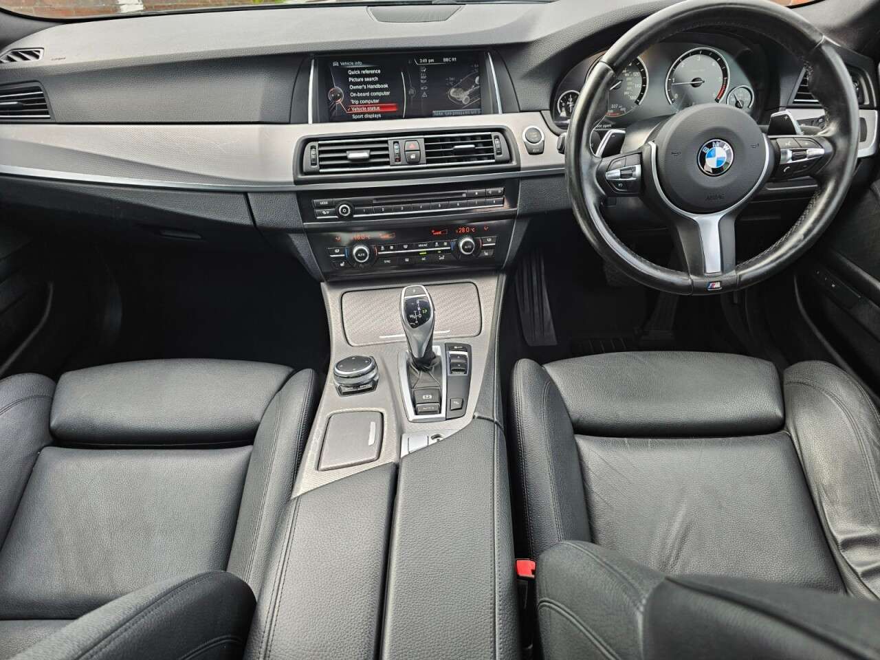 A 2016 BMW 5 SERIES 2.0 525d M Sport Saloon 4dr Diesel Auto Euro 6 (s/s) (218 ps) 6 M Warranty A 2016 BMW 5 SERIES 2.0 525d M Sport Saloon 4dr Diesel Auto Euro 6 (s/s) (218 ps) 6 M Warranty