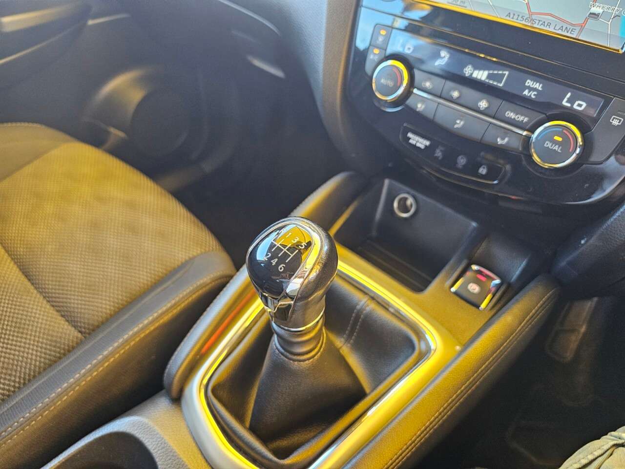 2015 NISSAN QASHQAI 2015 NISSAN QASHQAI