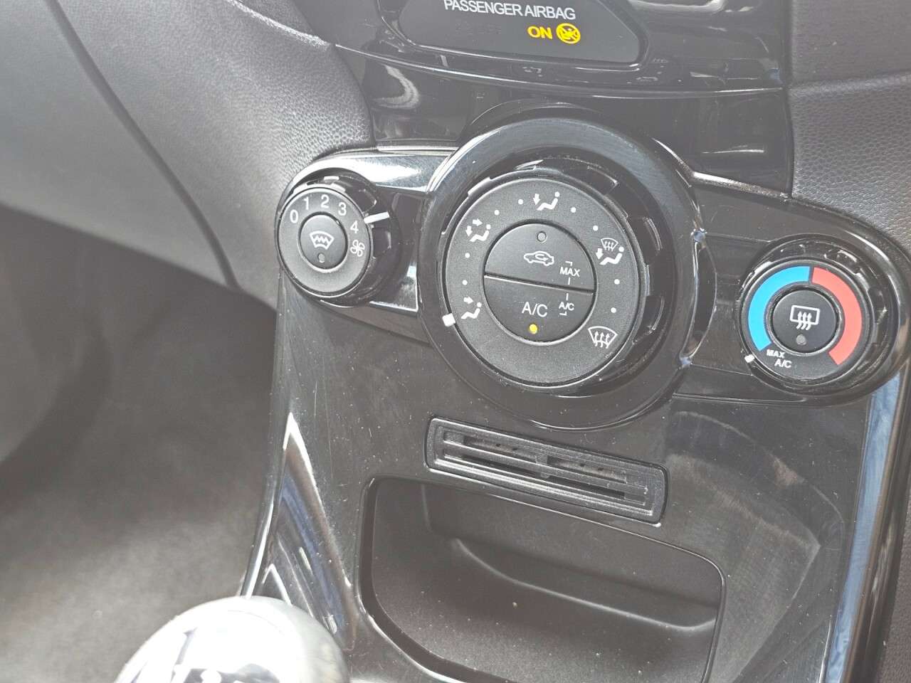 2013 FORD FIESTA 2013 FORD FIESTA