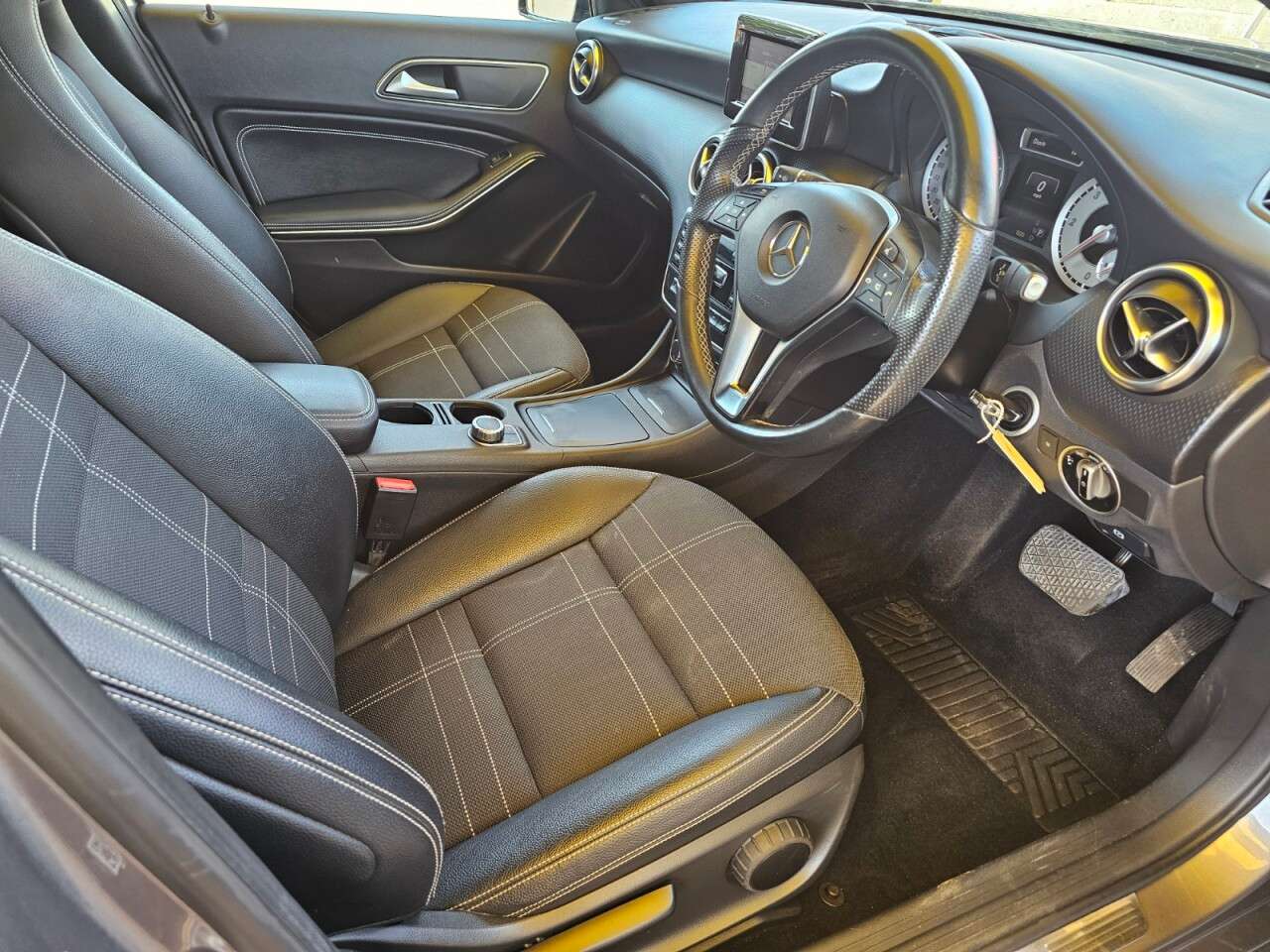 2014 MERCEDES-BENZ A CLASS 2014 MERCEDES-BENZ A CLASS