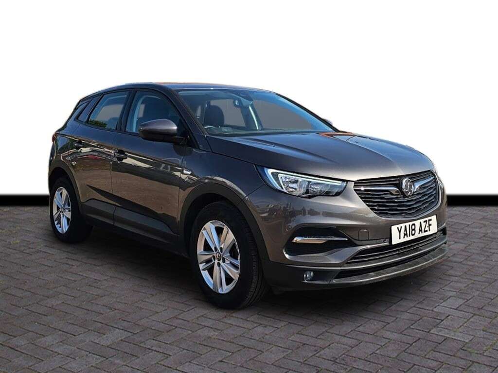 A 2018 VAUXHALL GRANDLAND X 1.6 Turbo D BlueInjection SE SUV 5dr Diesel Auto Euro 6 (s/s) (120 ps) 6 mo A 2018 VAUXHALL GRANDLAND X 1.6 Turbo D BlueInjection SE SUV 5dr Diesel Auto Euro 6 (s/s) (120 ps) 6 mo