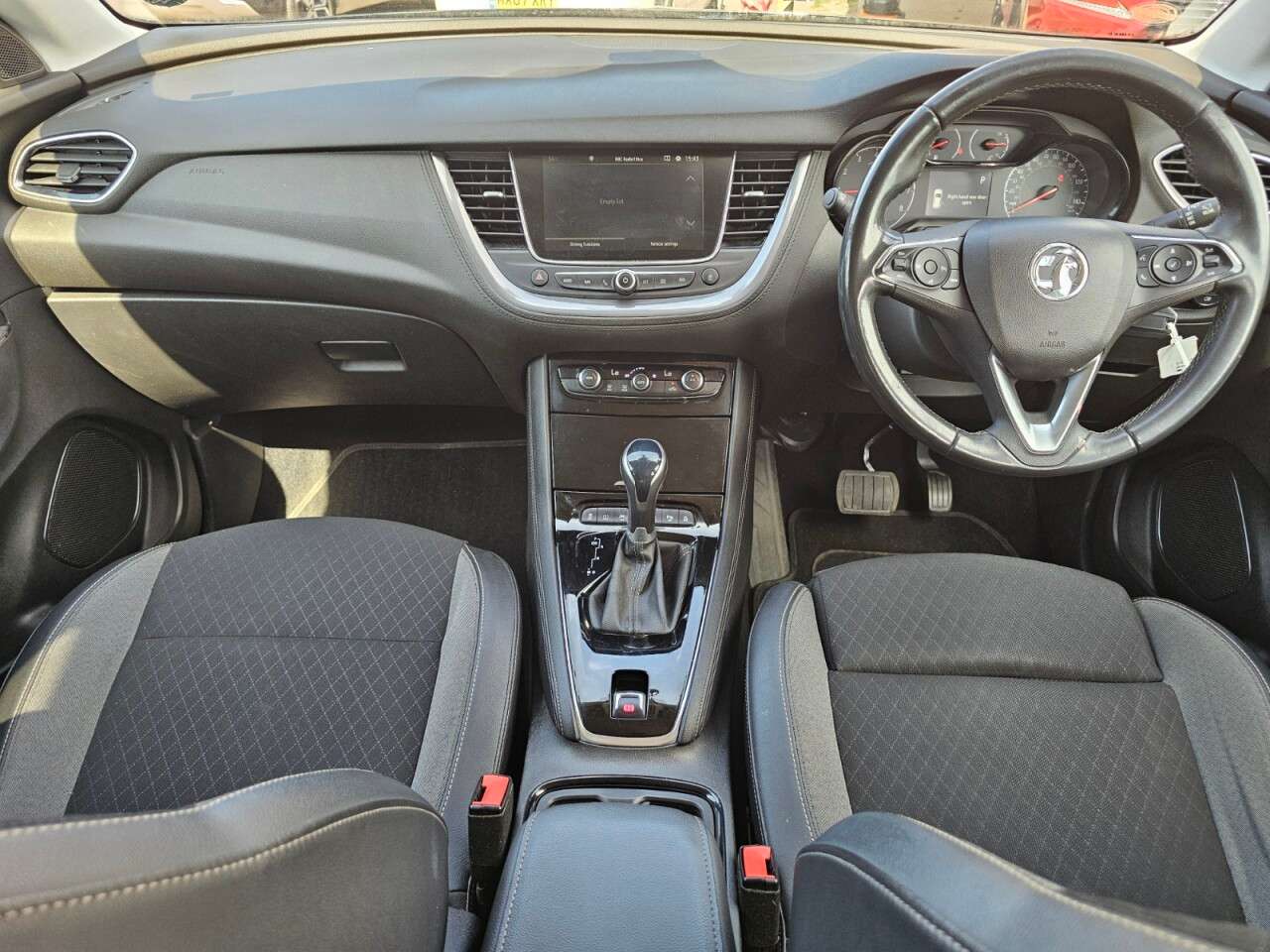 A 2021 VAUXHALL GRANDLAND X 1.2 Turbo SRi Nav SUV 5dr Petrol Auto Euro 6 (s/s) (130 ps) 6 months warran A 2021 VAUXHALL GRANDLAND X 1.2 Turbo SRi Nav SUV 5dr Petrol Auto Euro 6 (s/s) (130 ps) 6 months warran