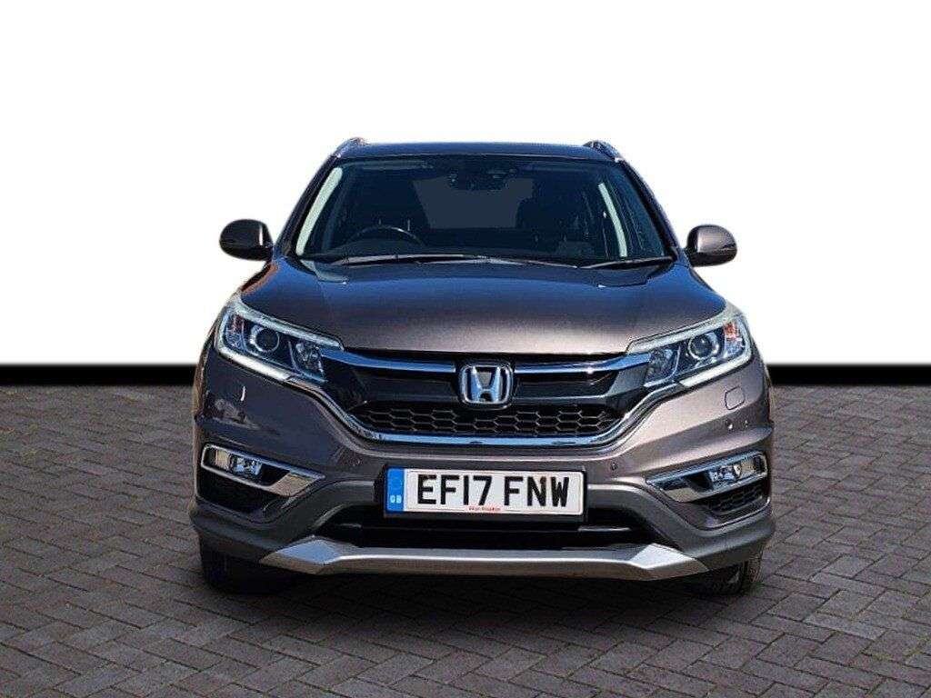 A 2017 HONDA CR-V 1.6 i-DTEC SR SUV 5dr Diesel Manual Euro 6 (s/s) (120 ps) 6 months warranty A 2017 HONDA CR-V 1.6 i-DTEC SR SUV 5dr Diesel Manual Euro 6 (s/s) (120 ps) 6 months warranty