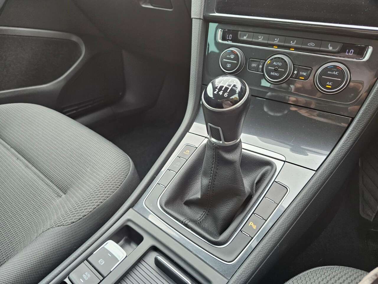 2019 VOLKSWAGEN GOLF 2019 VOLKSWAGEN GOLF